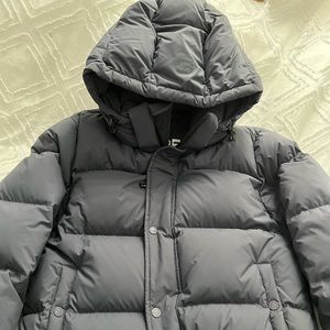 Super puff shorty in Brume (size small)